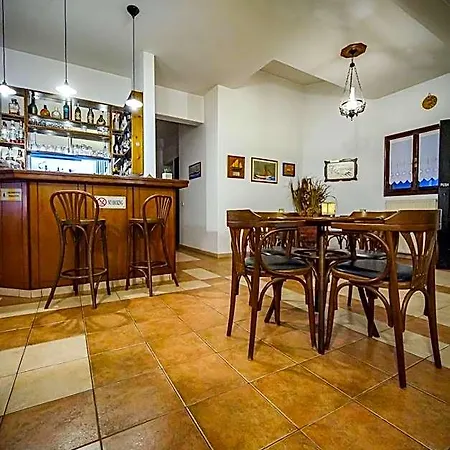 Hotel Hagiati