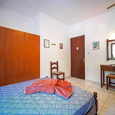 Hotel Hagiati 2*